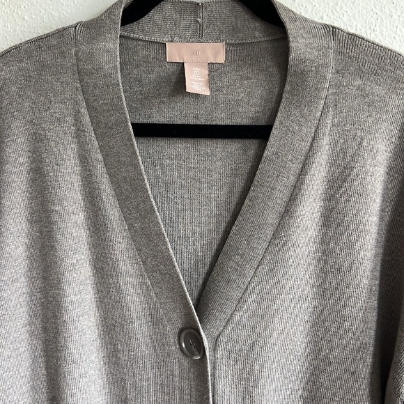 H&M Fine-knit Cardigan - Picture 4 of 5